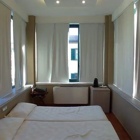 Hotel Alinari 3*