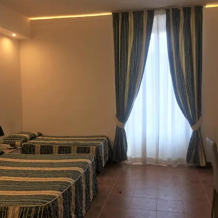 Ξενοδοχείο Alinari 3*