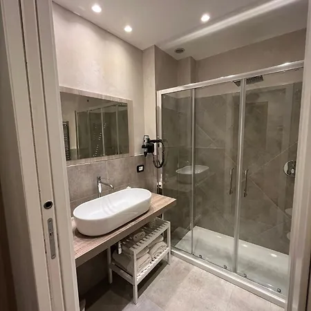 Szálloda Alinari 3*
