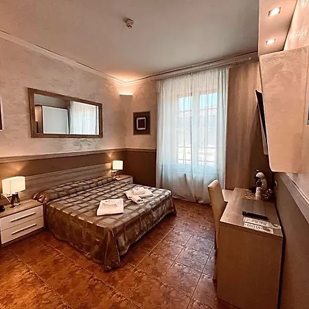 Alinari 3*