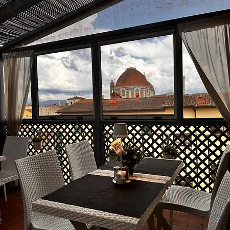 阿里娜利酒店 酒店