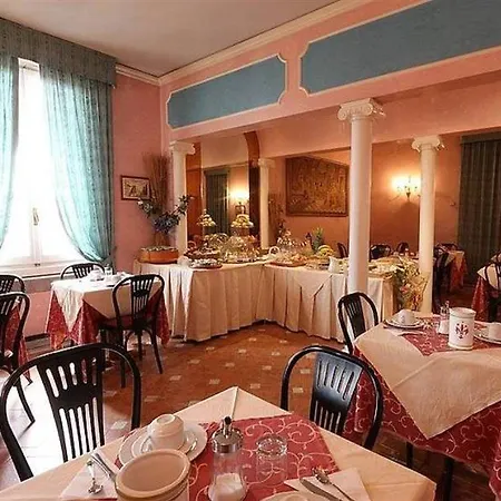 アリナーリ ホテル フィレンツェ